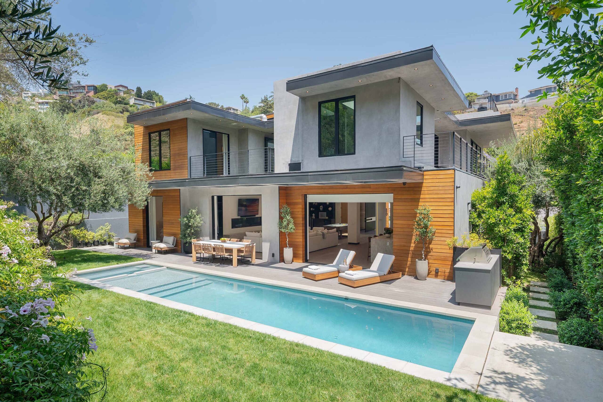 Luxury residential construction by Zentari Construction
